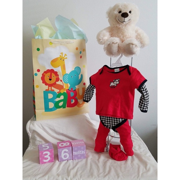 Baby Gear Other - 5 Piece Puppy Baby Outfit